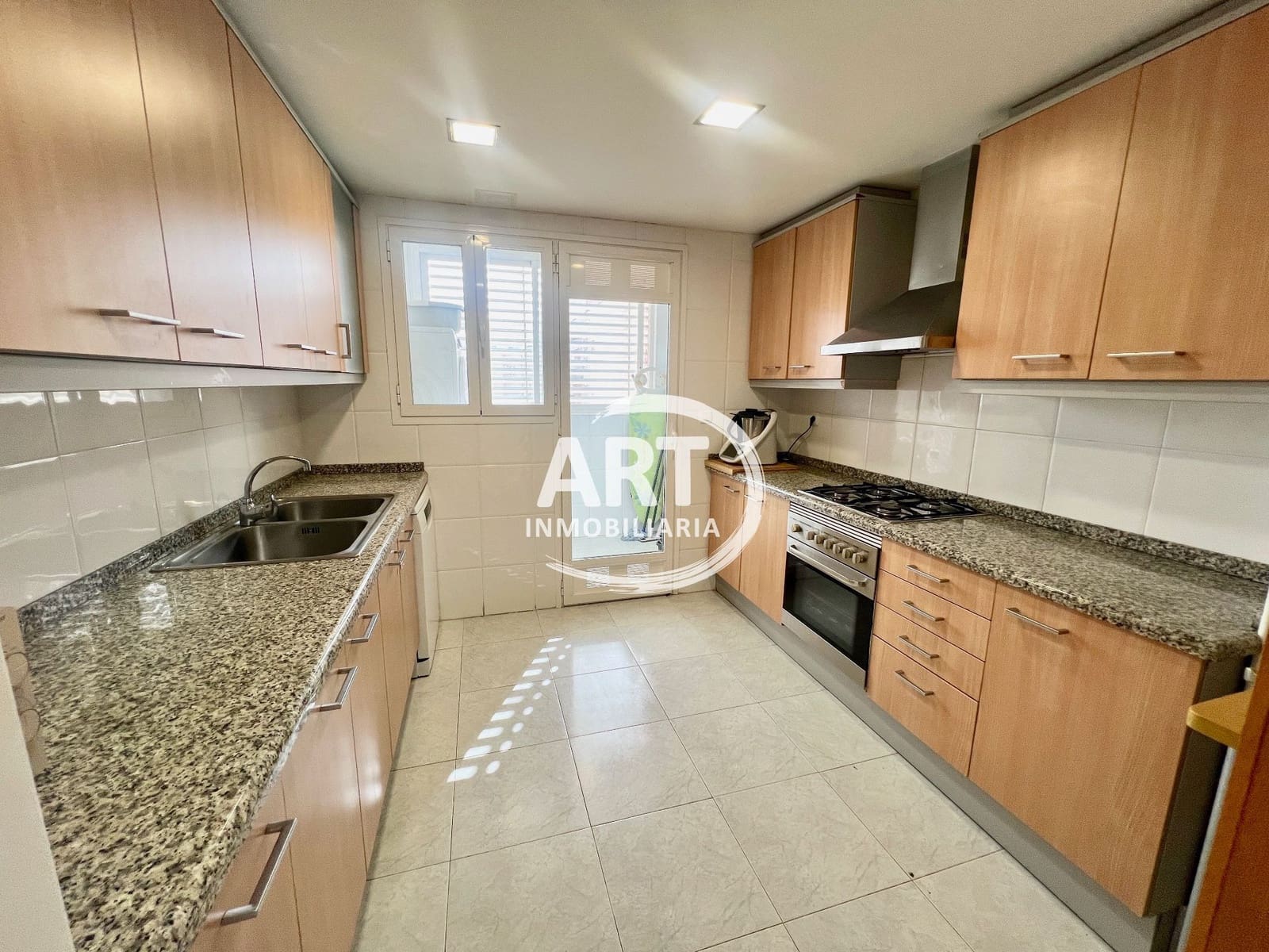 3 bedroom Flat for sale in Paterna with pool garage - € 335,000 (Ref: 9921653)