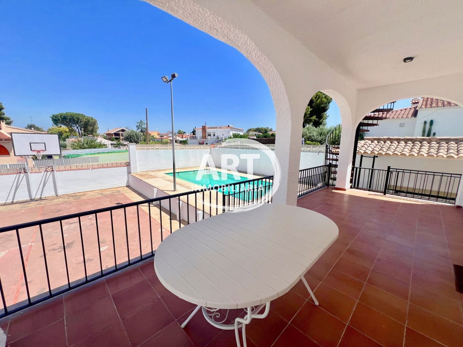 3 soverom Villa til salgs i L'Eliana med svømmebasseng garasje - € 439 000 (Ref: 9926737)