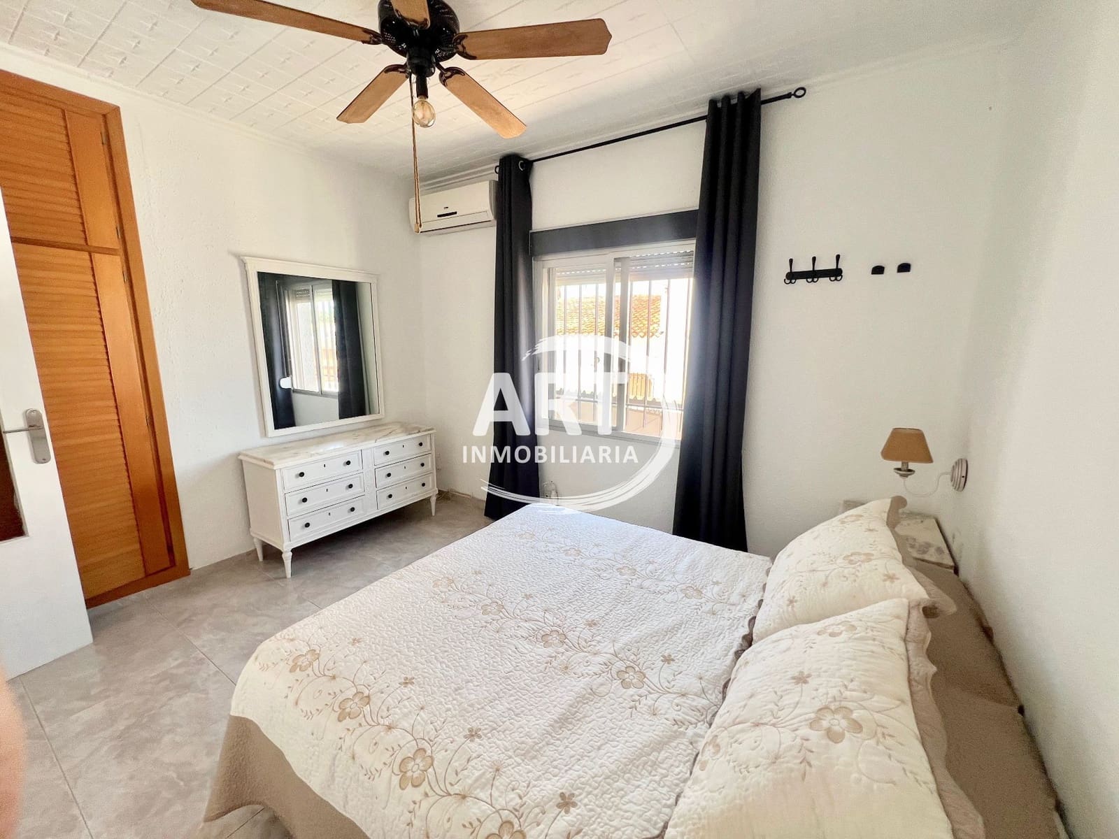 3 soverom Villa til salgs i L'Eliana med svømmebasseng garasje - € 439 000 (Ref: 9926737)