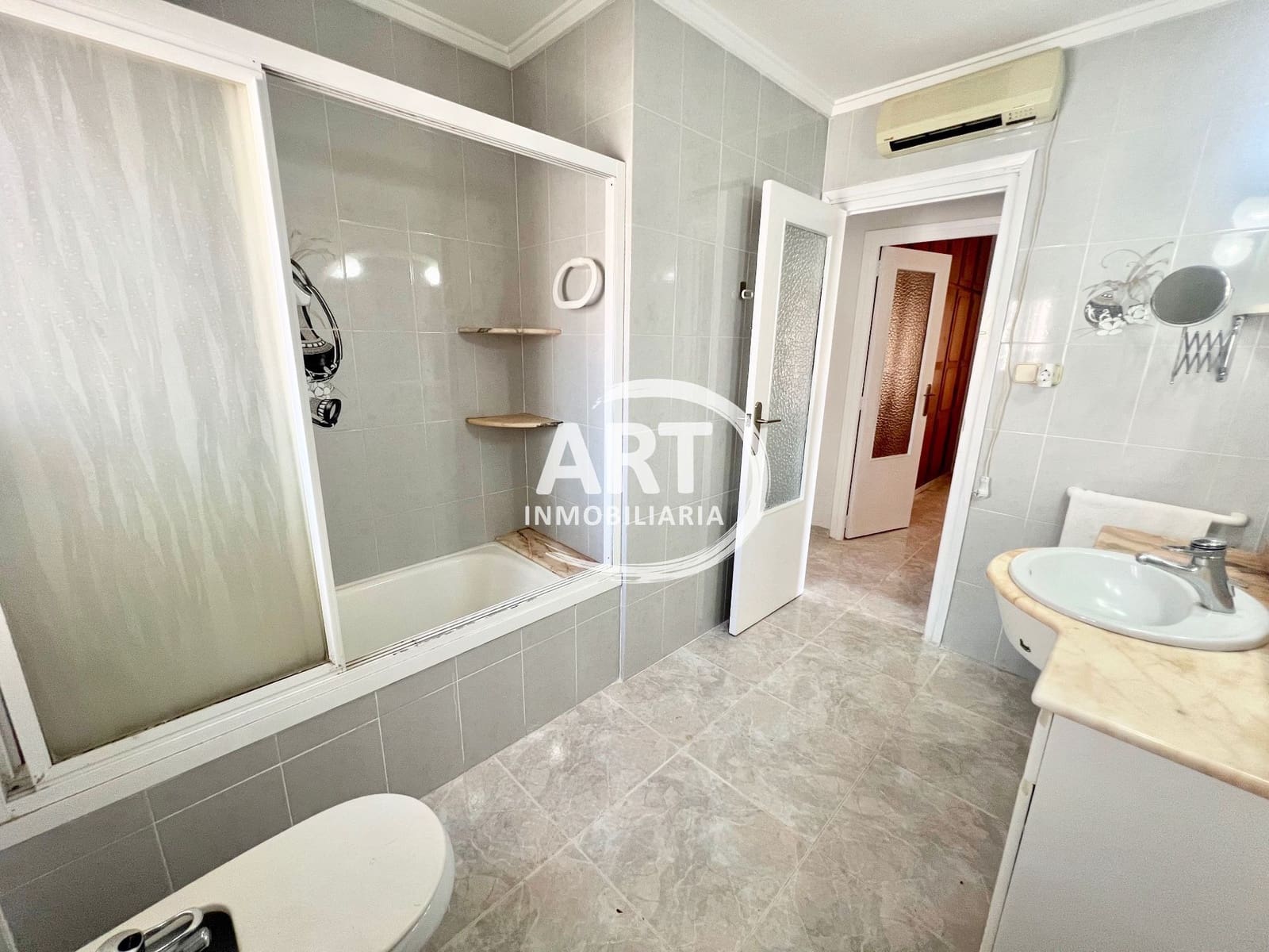 3 soverom Villa til salgs i L'Eliana med svømmebasseng garasje - € 439 000 (Ref: 9926737)