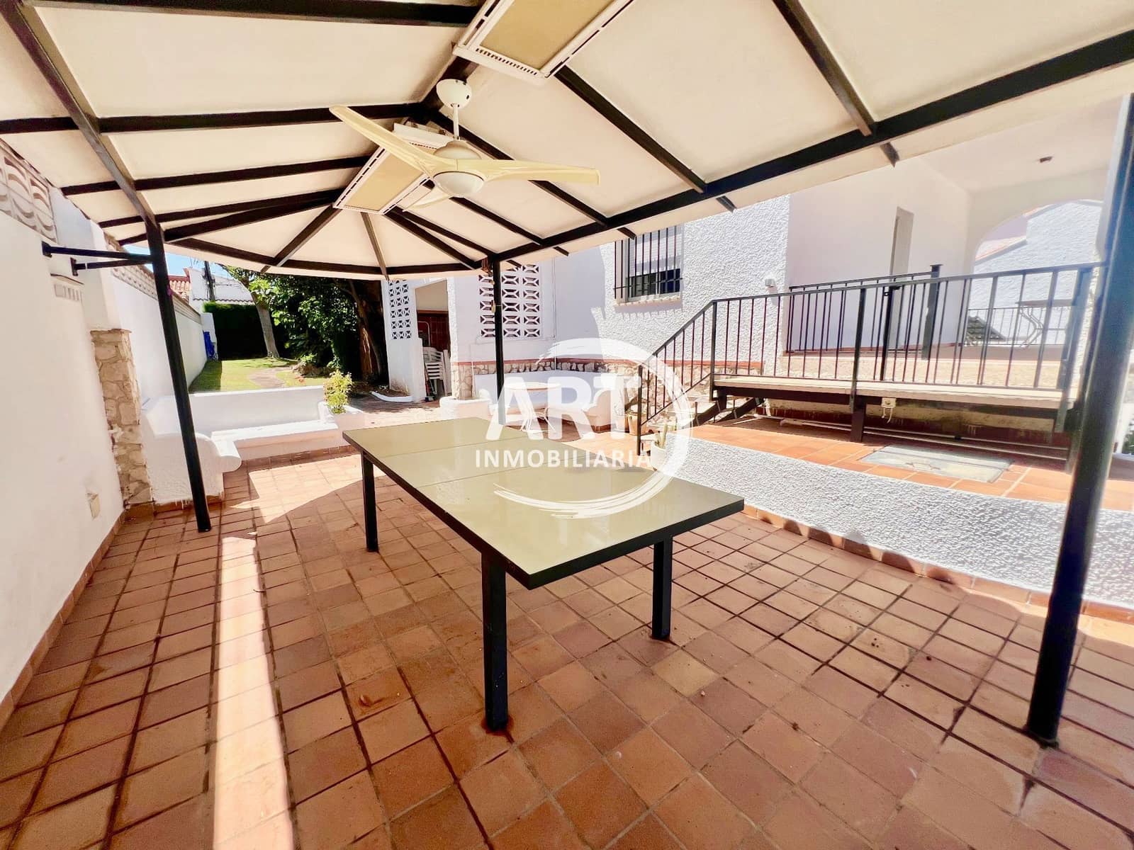 3 soverom Villa til salgs i L'Eliana med svømmebasseng garasje - € 439 000 (Ref: 9926737)