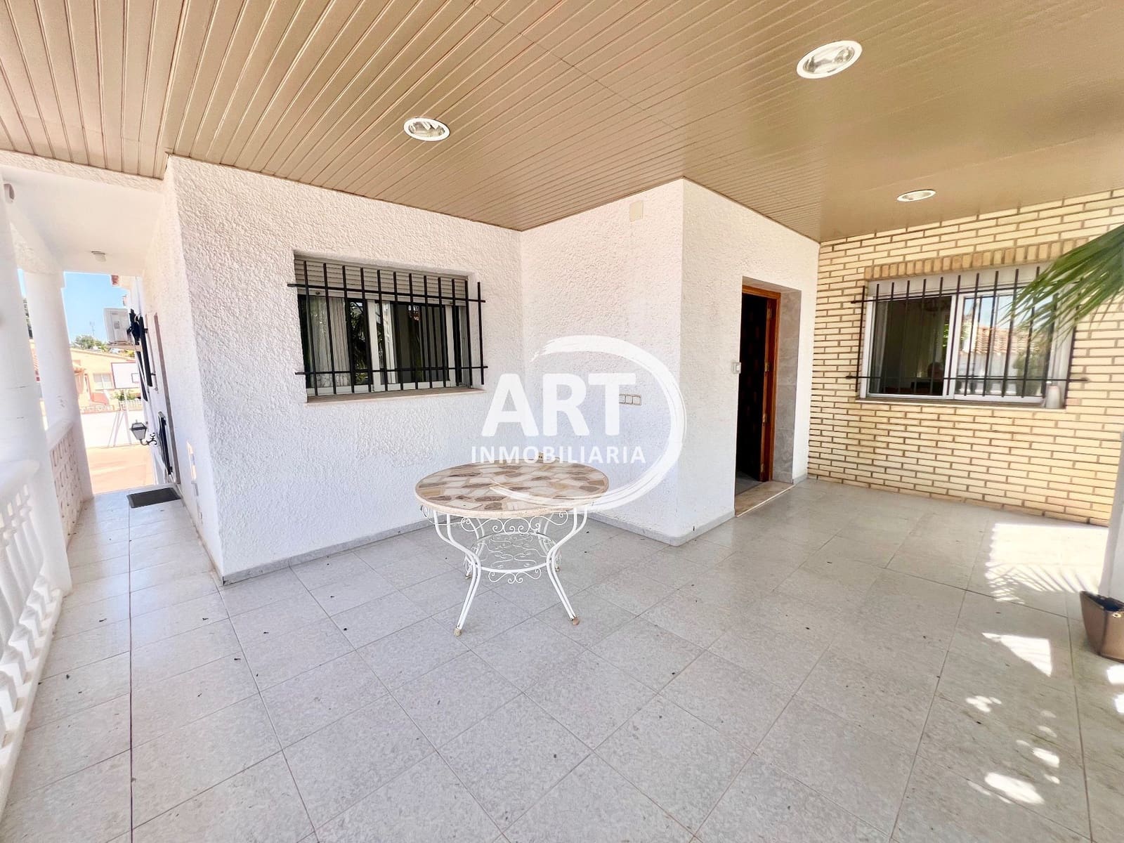 3 soverom Villa til salgs i L'Eliana med svømmebasseng garasje - € 439 000 (Ref: 9926737)