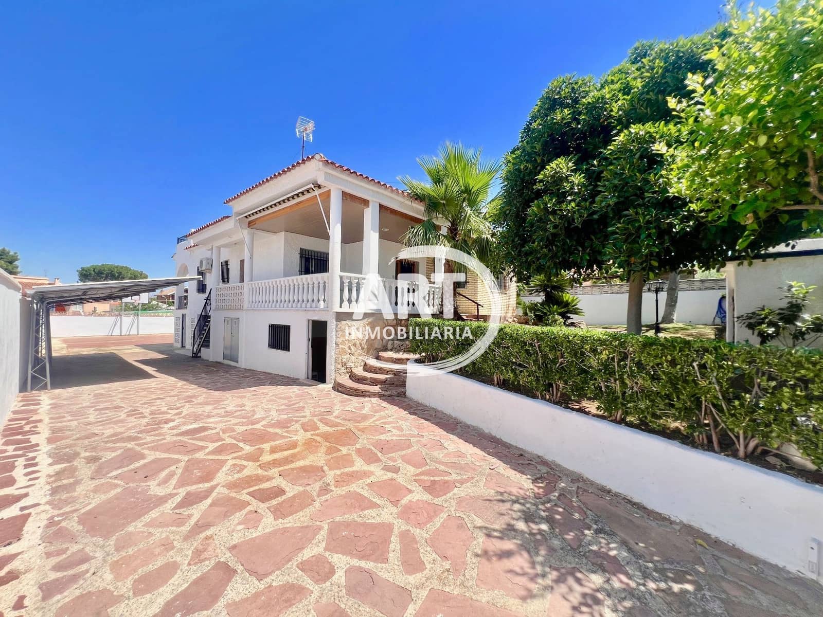 3 soverom Villa til salgs i L'Eliana med svømmebasseng garasje - € 439 000 (Ref: 9926737)