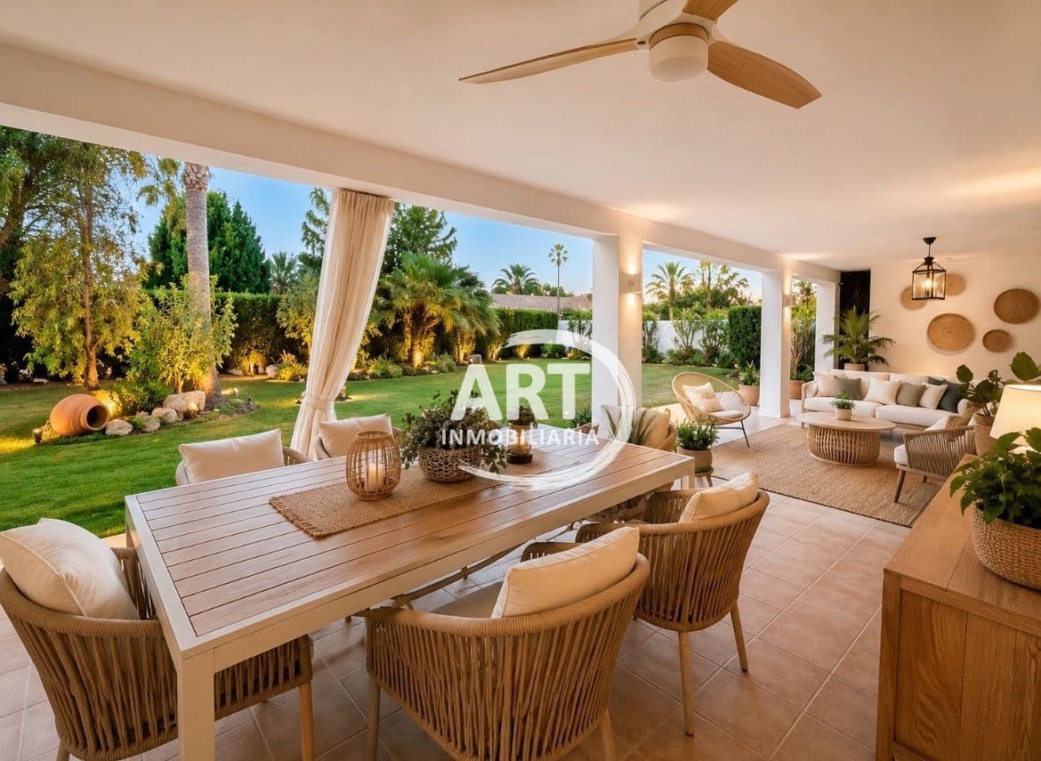 5 bedroom Villa for sale in L'Eliana with pool garage - € 650,000 (Ref: 9928704)