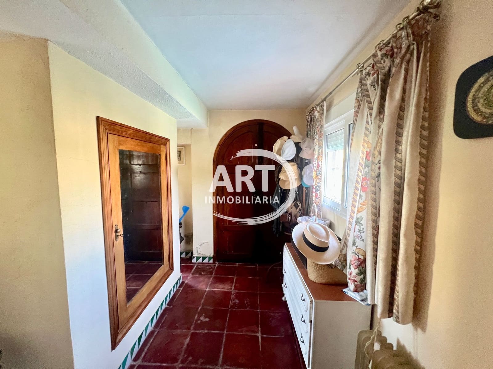 5 bedroom Villa for sale in L'Eliana with pool garage - € 650,000 (Ref: 9928704)