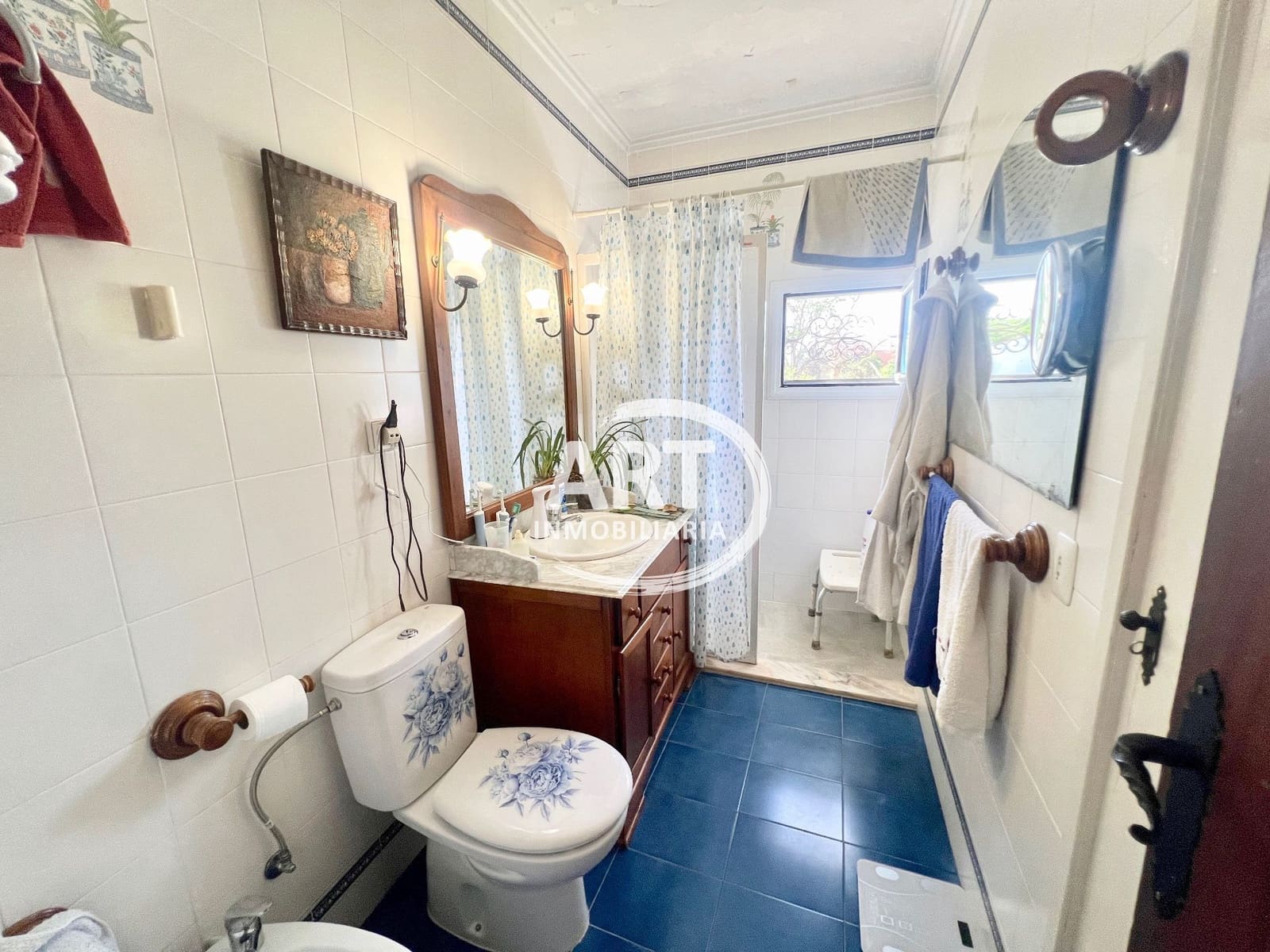 5 bedroom Villa for sale in L'Eliana with pool garage - € 650,000 (Ref: 9928704)