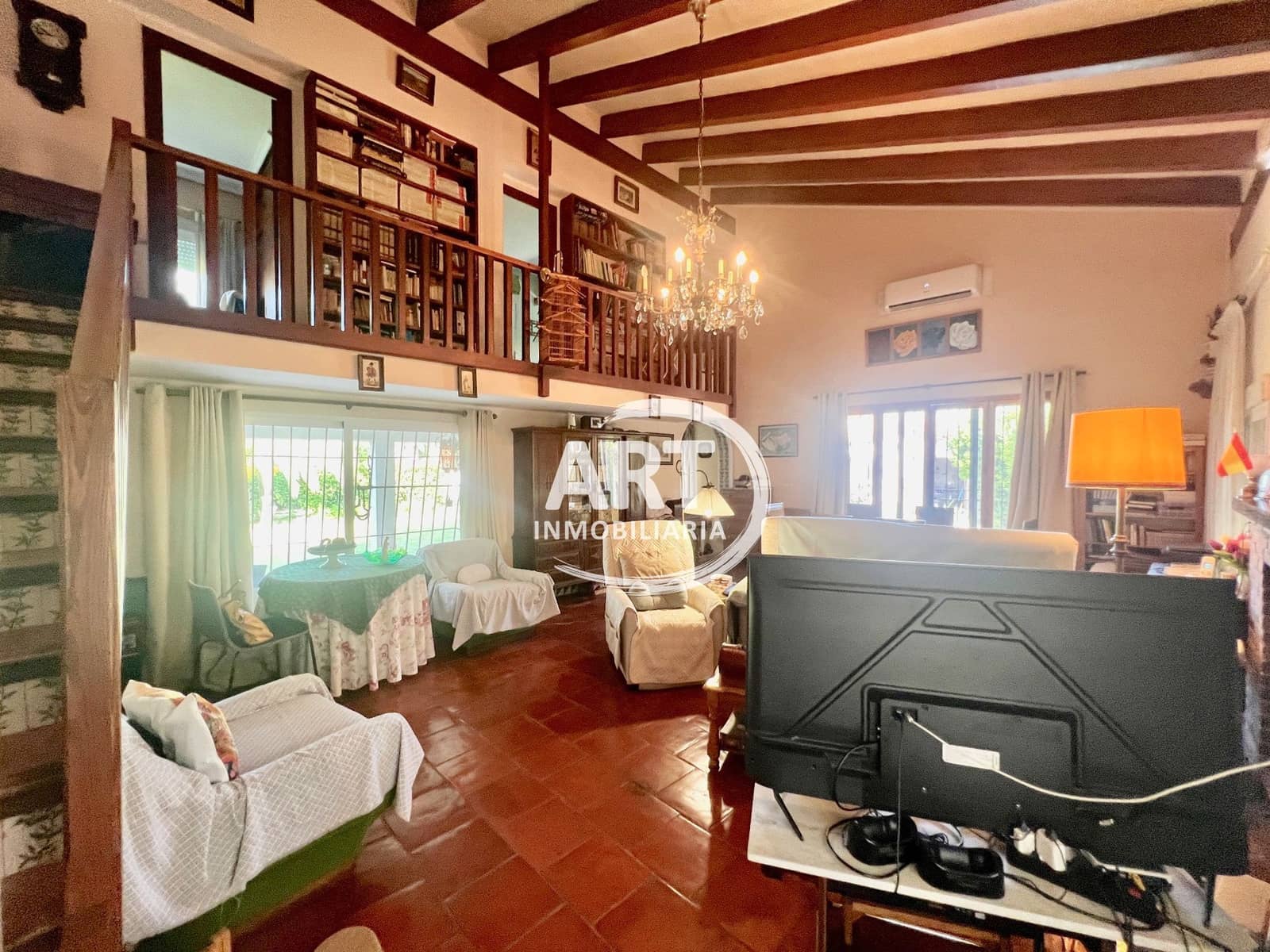 5 bedroom Villa for sale in L'Eliana with pool garage - € 650,000 (Ref: 9928704)