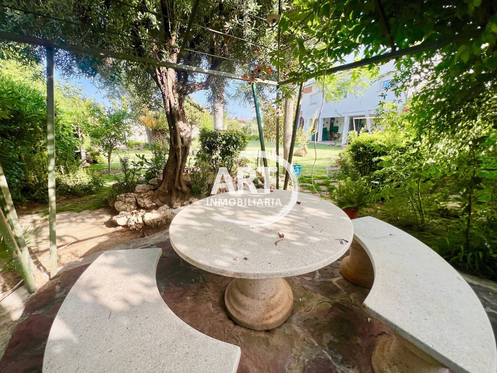 5 bedroom Villa for sale in L'Eliana with pool garage - € 650,000 (Ref: 9928704)