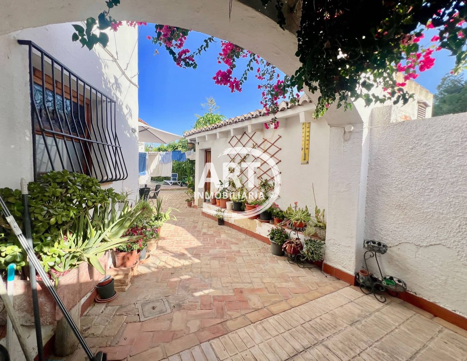 5 bedroom Villa for sale in L'Eliana with pool garage - € 650,000 (Ref: 9928704)