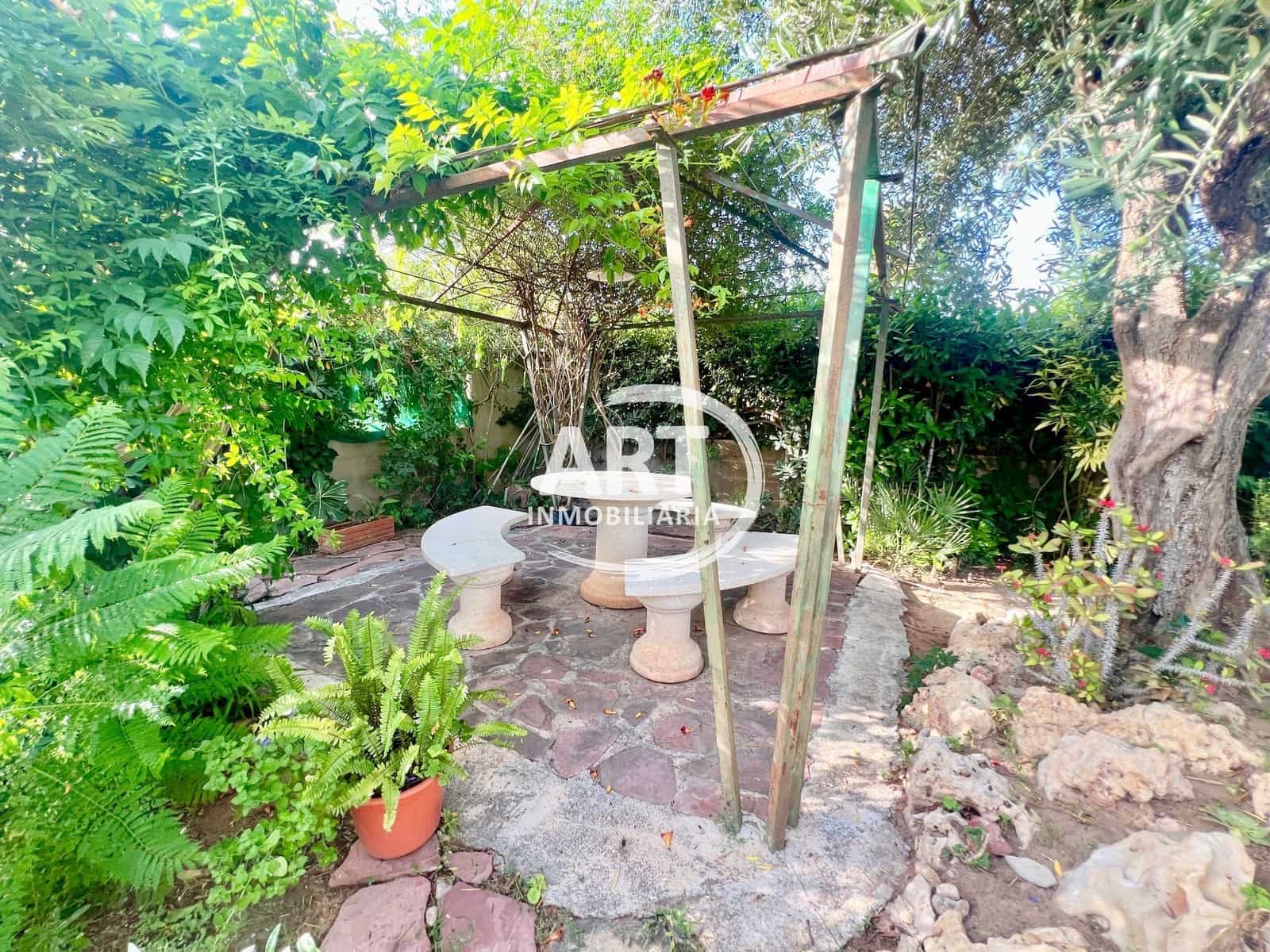 5 bedroom Villa for sale in L'Eliana with pool garage - € 650,000 (Ref: 9928704)