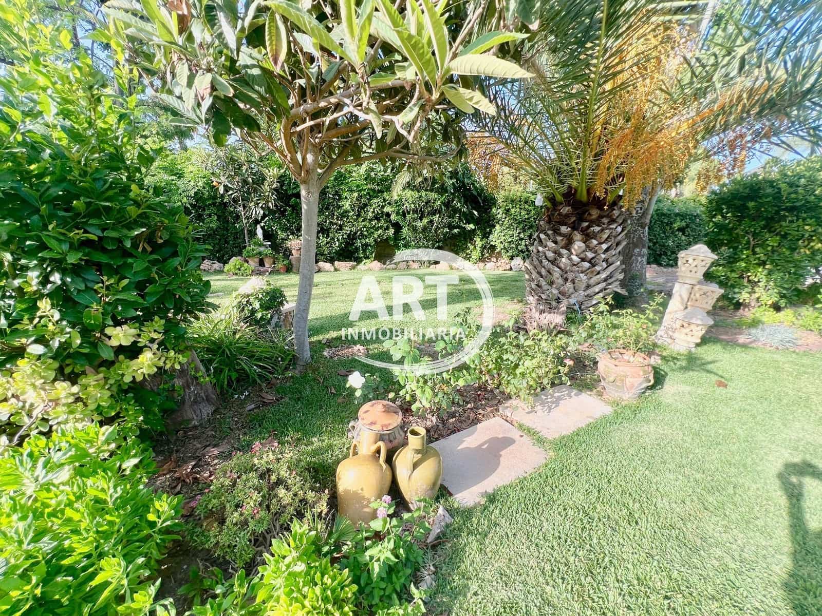 5 bedroom Villa for sale in L'Eliana with pool garage - € 650,000 (Ref: 9928704)
