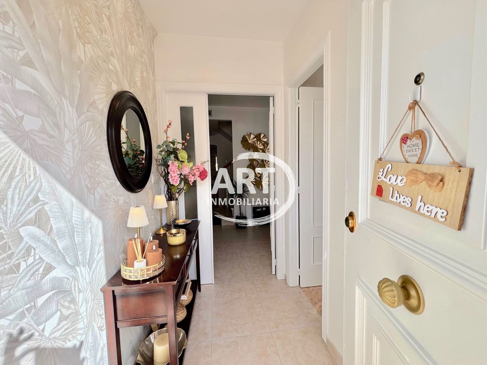 4 bedroom Semi-detached Villa for rent in L'Eliana with pool garage - € 2,500 (Ref: 9928705)