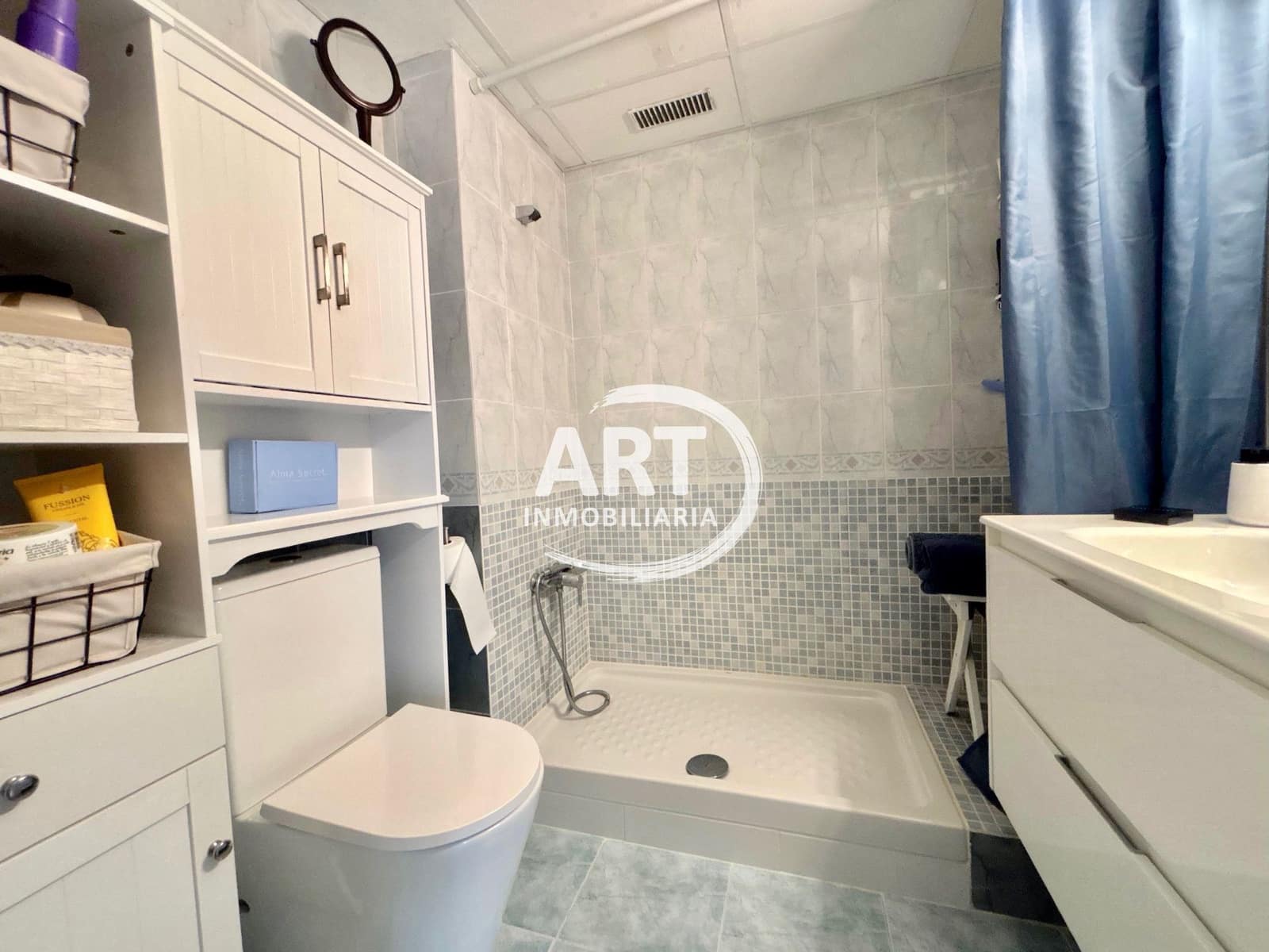 4 bedroom Semi-detached Villa for rent in L'Eliana with pool garage - € 2,500 (Ref: 9928705)