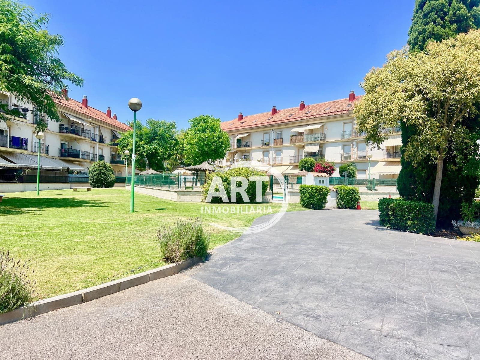 3 quarto Casa em Banda para venda em L'Eliana com piscina garagem - 339 000 € (Ref: 9939317)