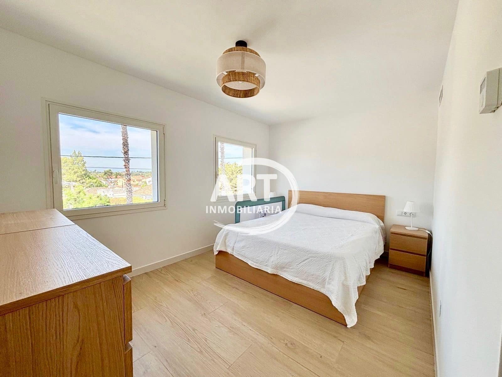 4 soveværelse Villa til leje i L'Eliana med swimmingpool garage - € 3.200 (Ref: 9941701)