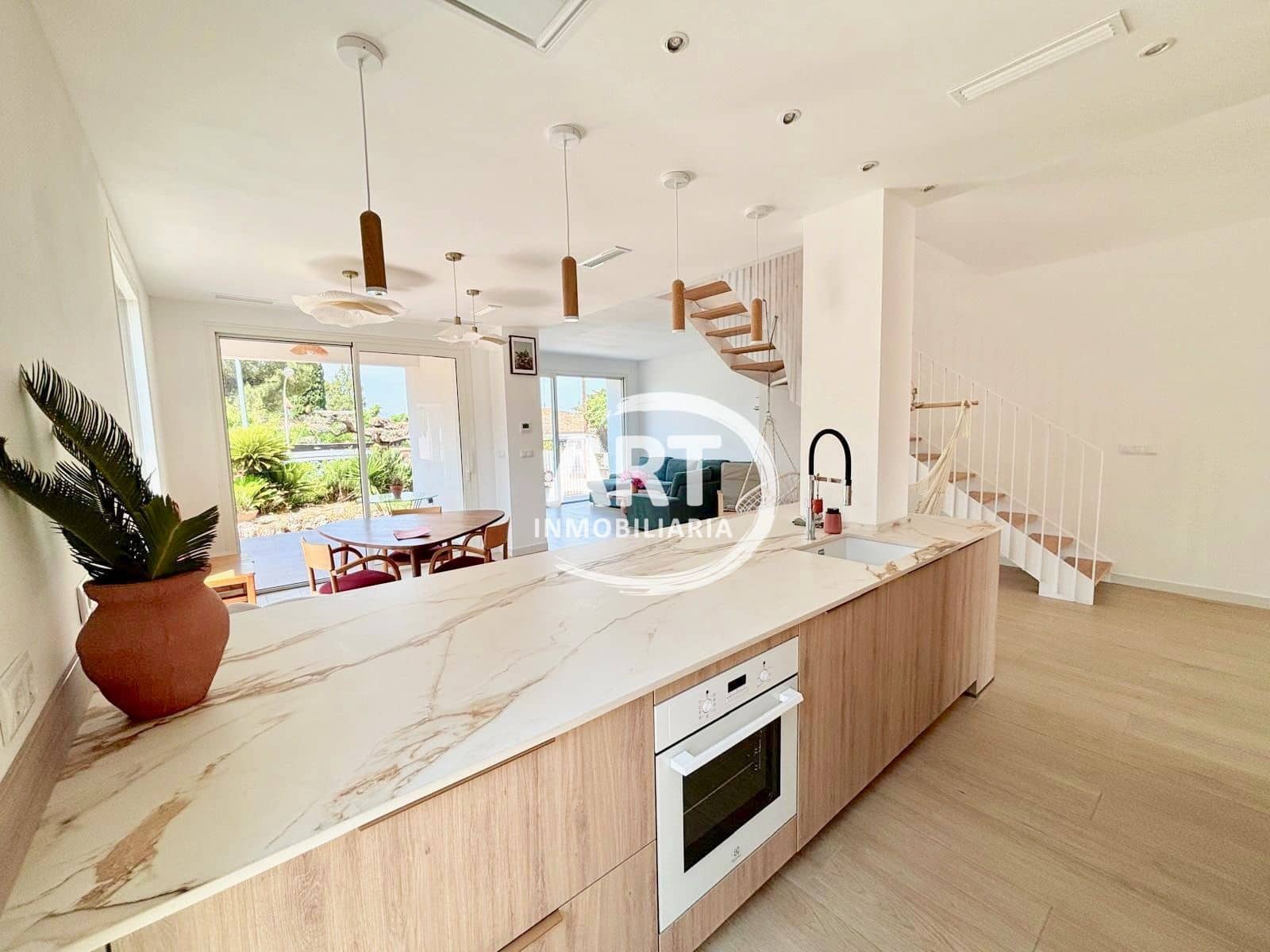 4 soveværelse Villa til leje i L'Eliana med swimmingpool garage - € 3.200 (Ref: 9941701)