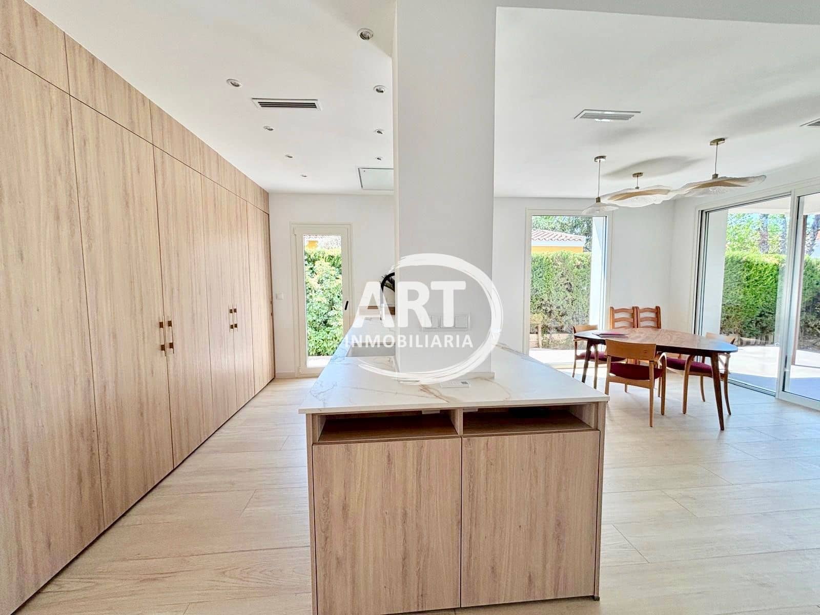 4 soveværelse Villa til leje i L'Eliana med swimmingpool garage - € 3.200 (Ref: 9941701)