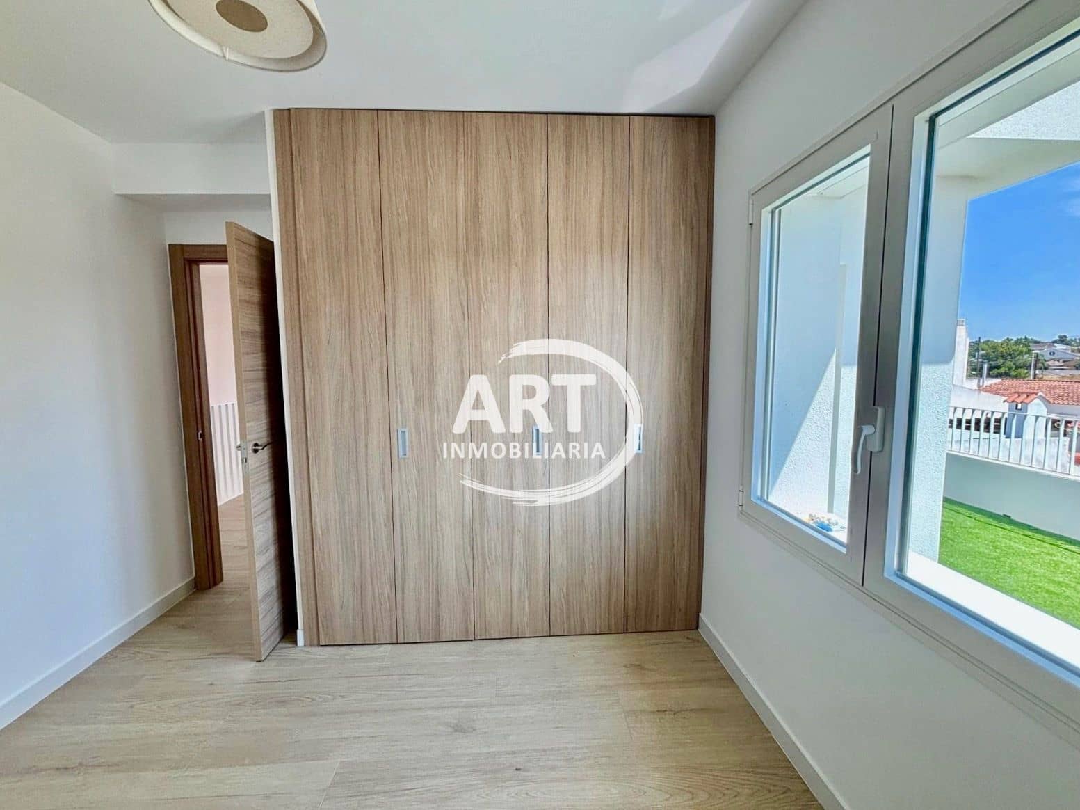 4 soveværelse Villa til leje i L'Eliana med swimmingpool garage - € 3.200 (Ref: 9941701)
