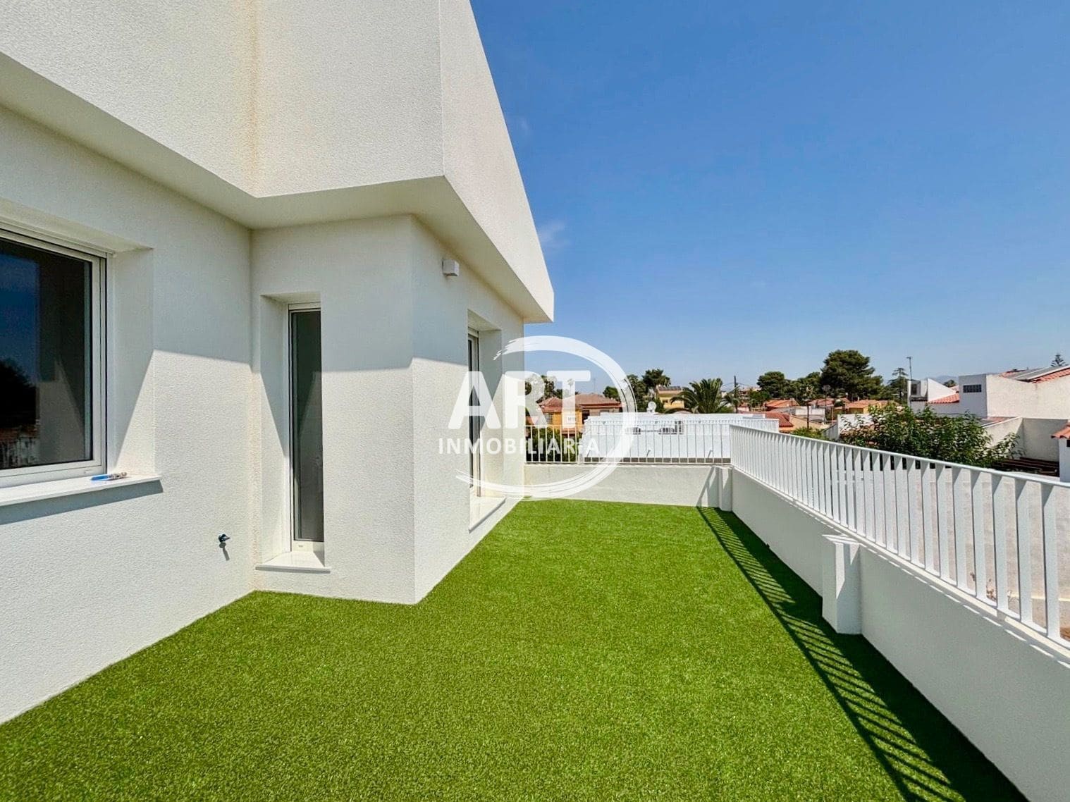 4 soveværelse Villa til leje i L'Eliana med swimmingpool garage - € 3.200 (Ref: 9941701)