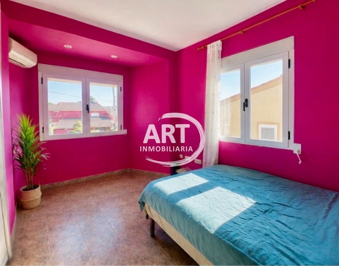 4 soveværelse Villa til salg i L'Eliana med swimmingpool garage - € 695.000 (Ref: 9946951)