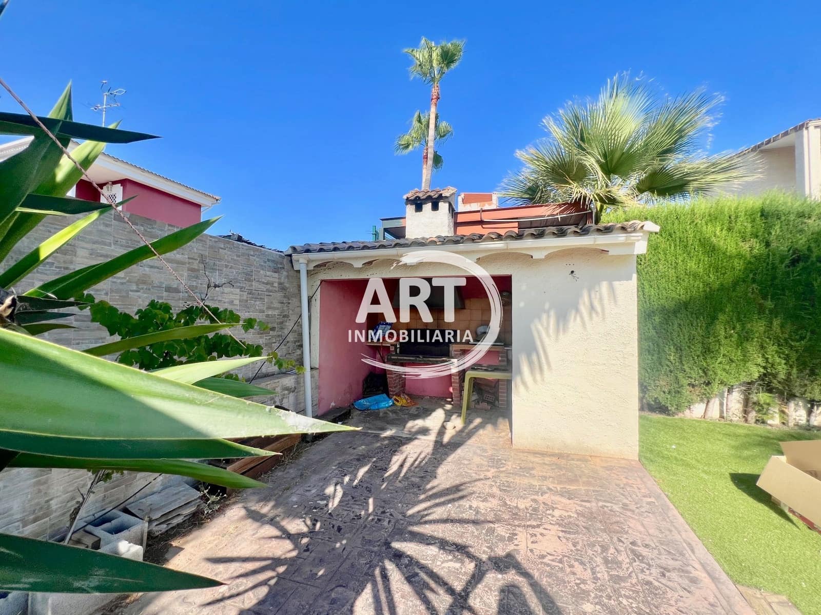4 soveværelse Villa til salg i L'Eliana med swimmingpool garage - € 695.000 (Ref: 9946951)