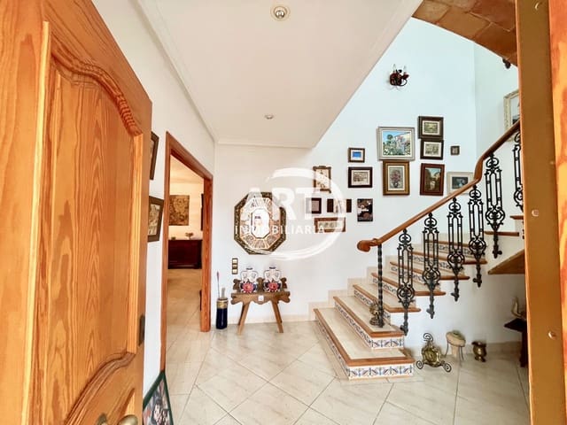 6 slaapkamer Villa te koop in L'Eliana met zwembad garage - € 945.000 (Ref: 9964681)