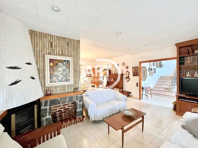 6 slaapkamer Villa te koop in L'Eliana met zwembad garage - € 945.000 (Ref: 9964681)