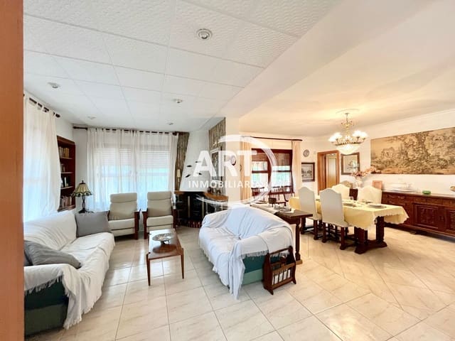 6 slaapkamer Villa te koop in L'Eliana met zwembad garage - € 945.000 (Ref: 9964681)