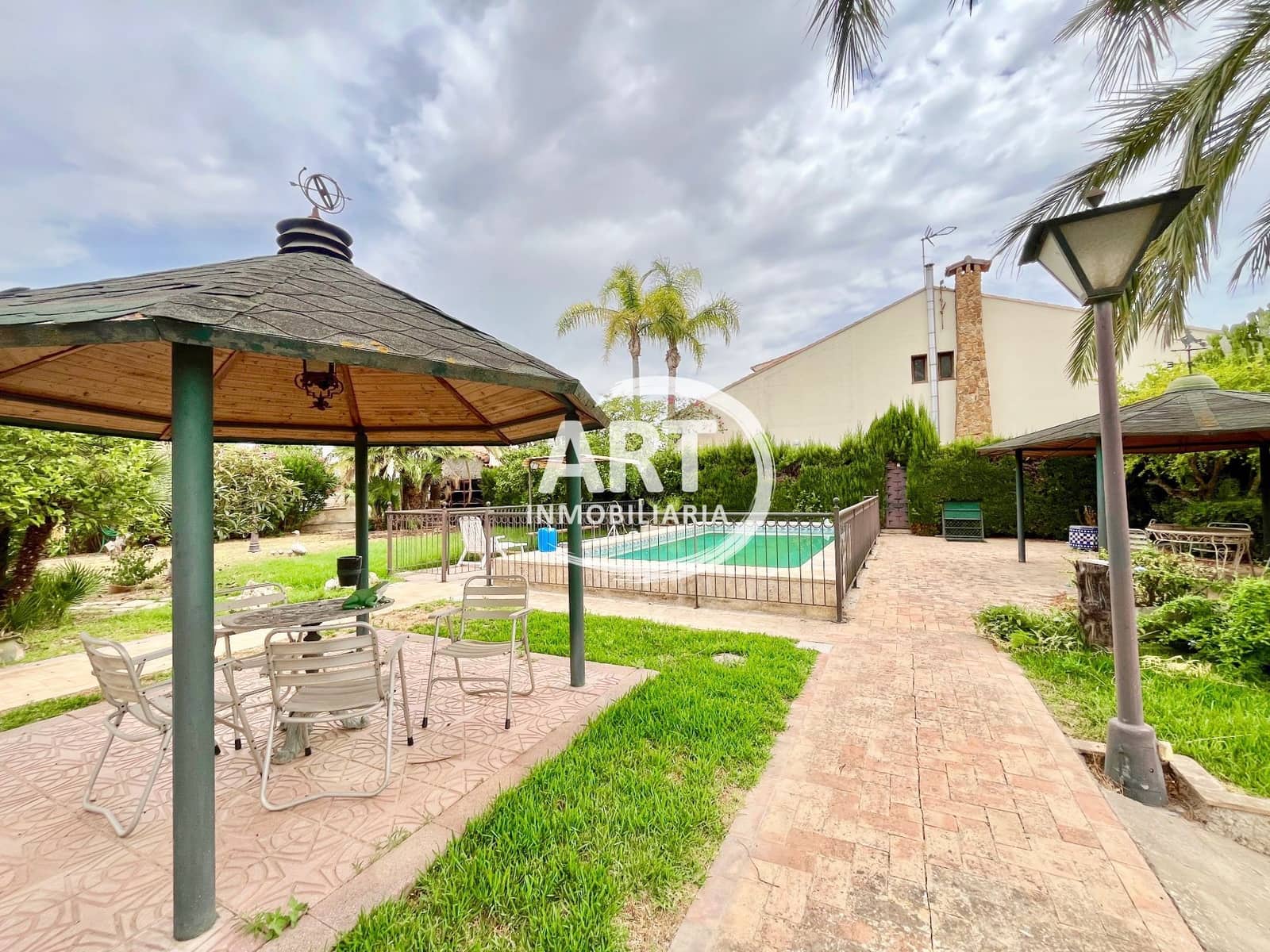 6 slaapkamer Villa te koop in L'Eliana met zwembad garage - € 945.000 (Ref: 9964681)