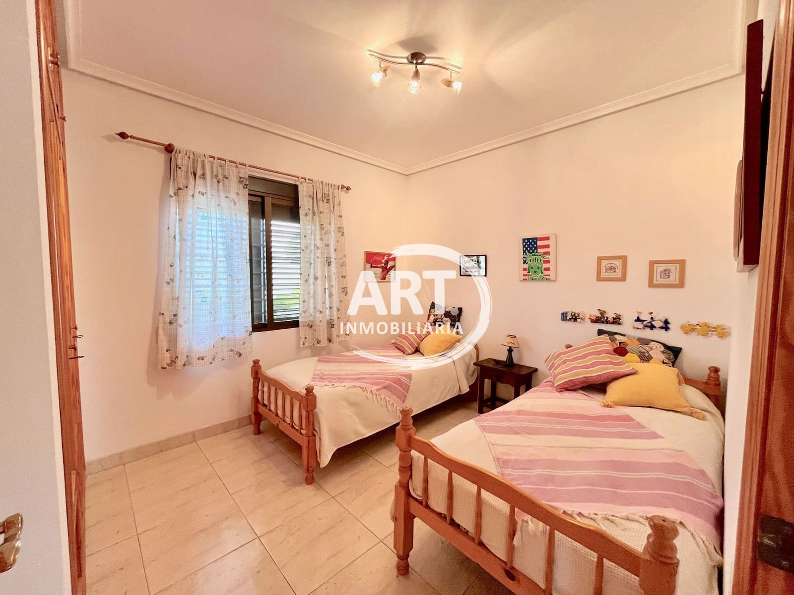 6 slaapkamer Villa te koop in L'Eliana met zwembad garage - € 945.000 (Ref: 9964681)