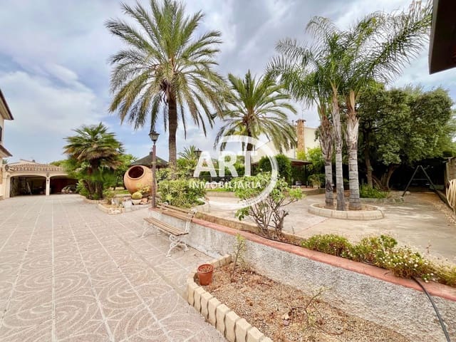 6 slaapkamer Villa te koop in L'Eliana met zwembad garage - € 945.000 (Ref: 9964681)