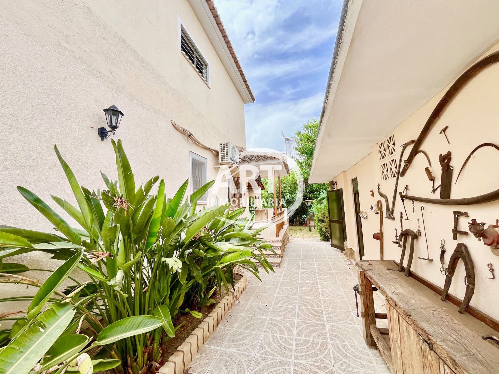 6 slaapkamer Villa te koop in L'Eliana met zwembad garage - € 945.000 (Ref: 9964681)
