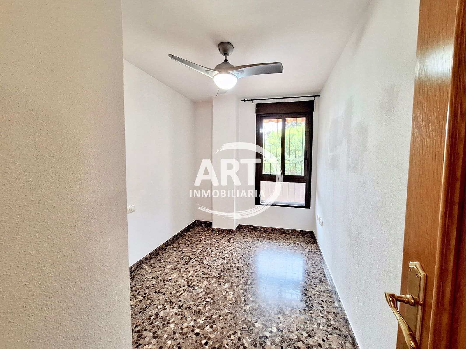3 Zimmer Wohnung zu vermieten in L'Eliana mit Garage - 1.150 € (Ref: 9978130)