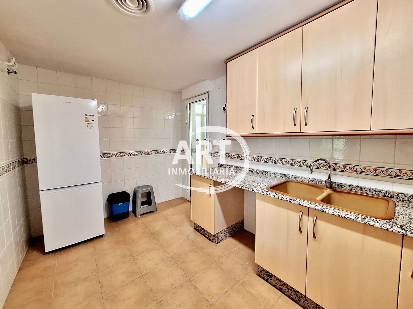 3 Zimmer Wohnung zu vermieten in L'Eliana mit Garage - 1.150 € (Ref: 9978130)