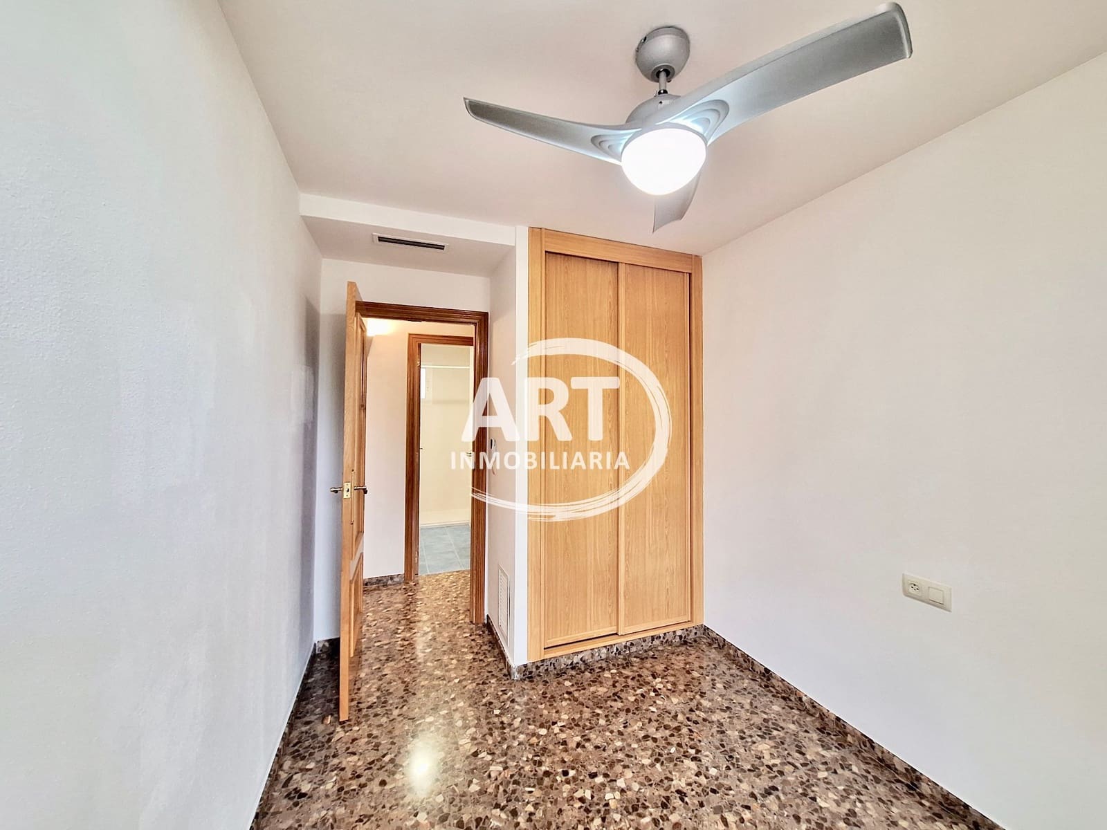 3 Zimmer Wohnung zu vermieten in L'Eliana mit Garage - 1.150 € (Ref: 9978130)