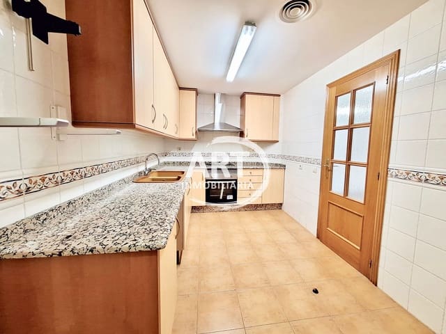 3 Zimmer Wohnung zu vermieten in L'Eliana mit Garage - 1.150 € (Ref: 9978130)