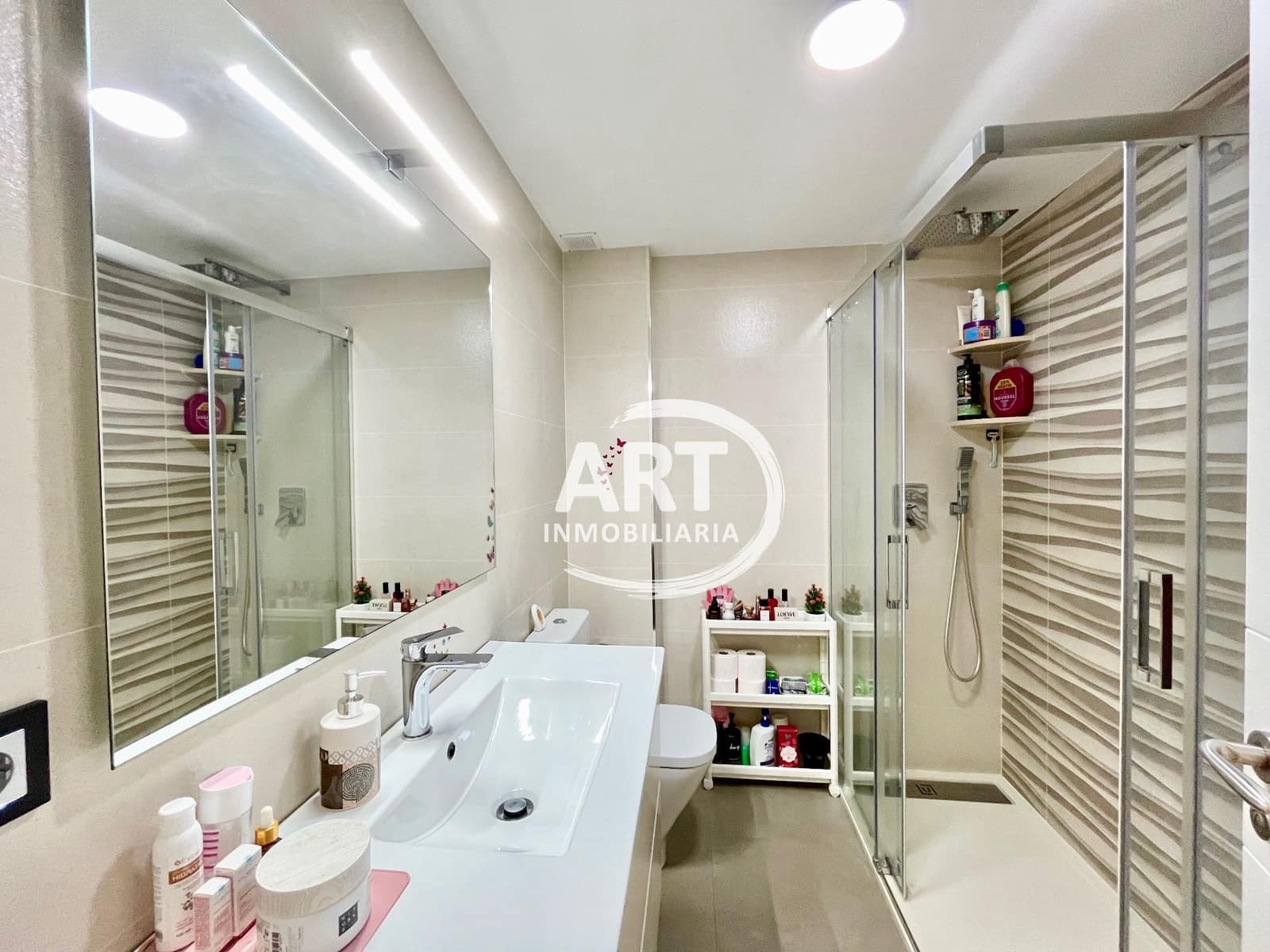 Piso de 4 habitaciones en València ciudad en venta con garaje - 420.000 € (Ref: 9978131)