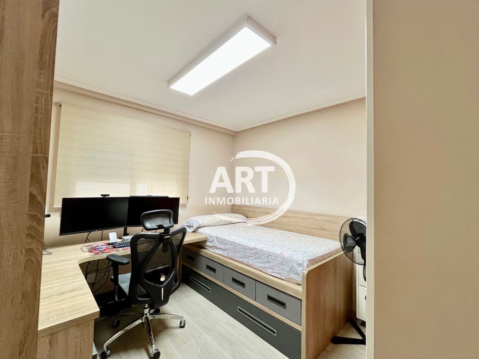 Piso de 4 habitaciones en València ciudad en venta con garaje - 420.000 € (Ref: 9978131)