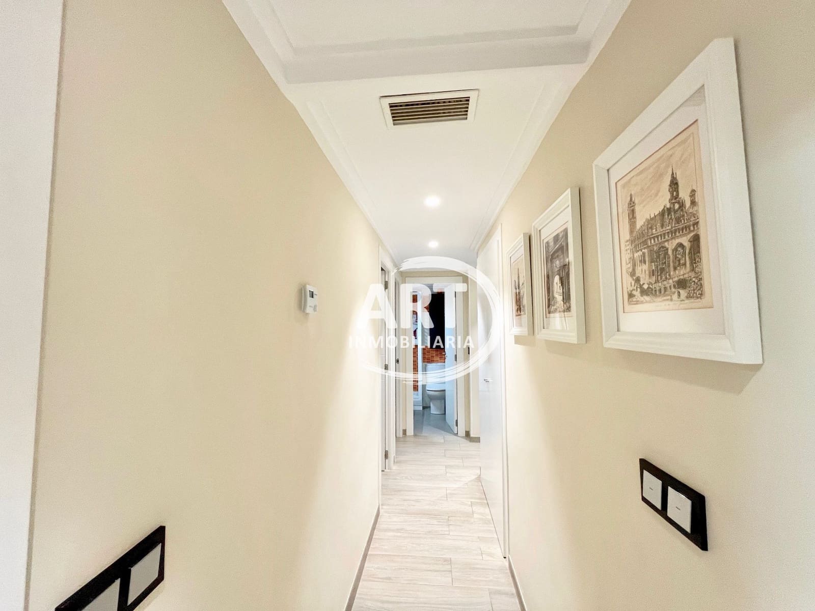 Piso de 4 habitaciones en València ciudad en venta con garaje - 420.000 € (Ref: 9978131)