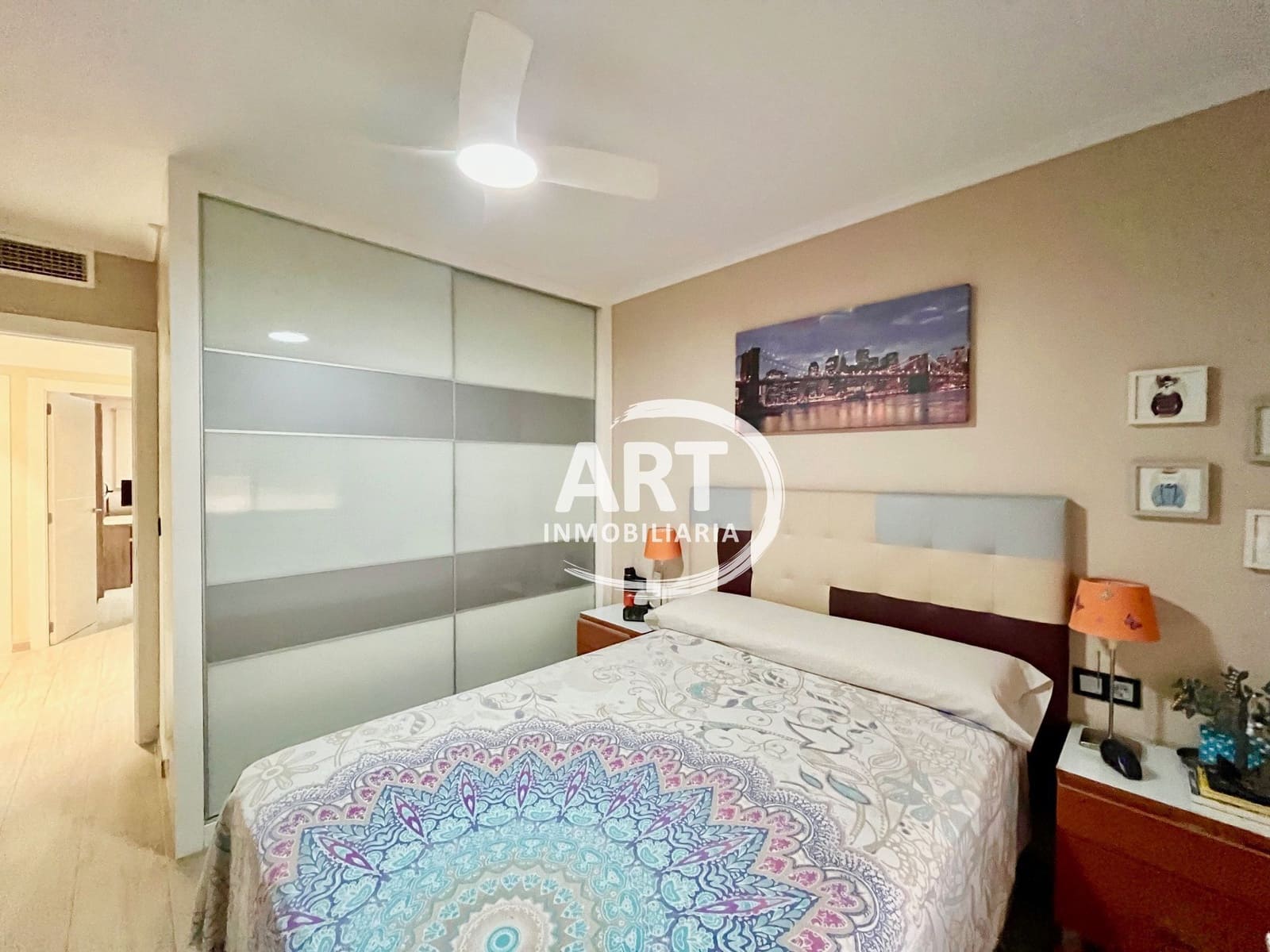 Piso de 4 habitaciones en València ciudad en venta con garaje - 420.000 € (Ref: 9978131)