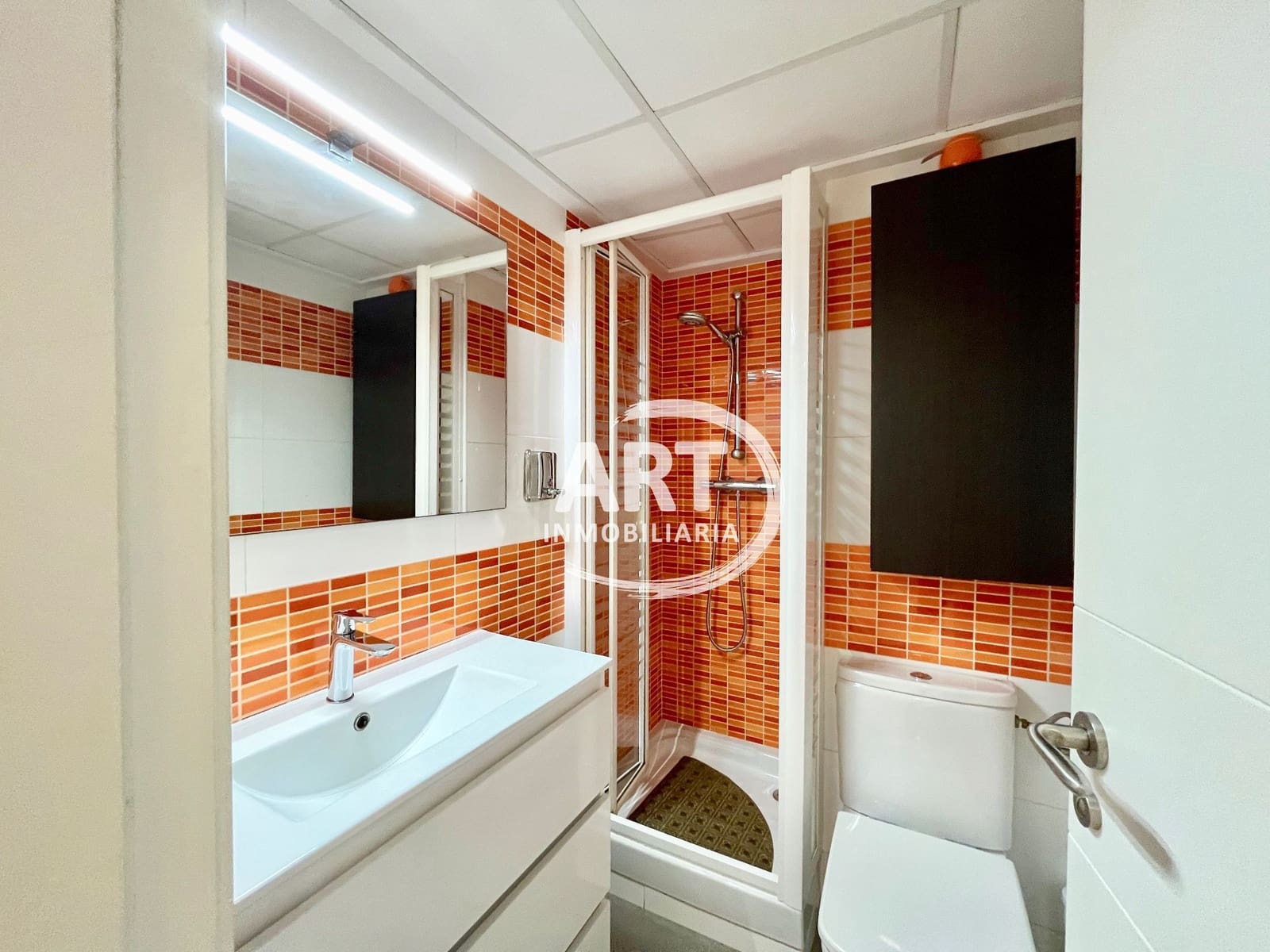 Piso de 4 habitaciones en València ciudad en venta con garaje - 420.000 € (Ref: 9978131)