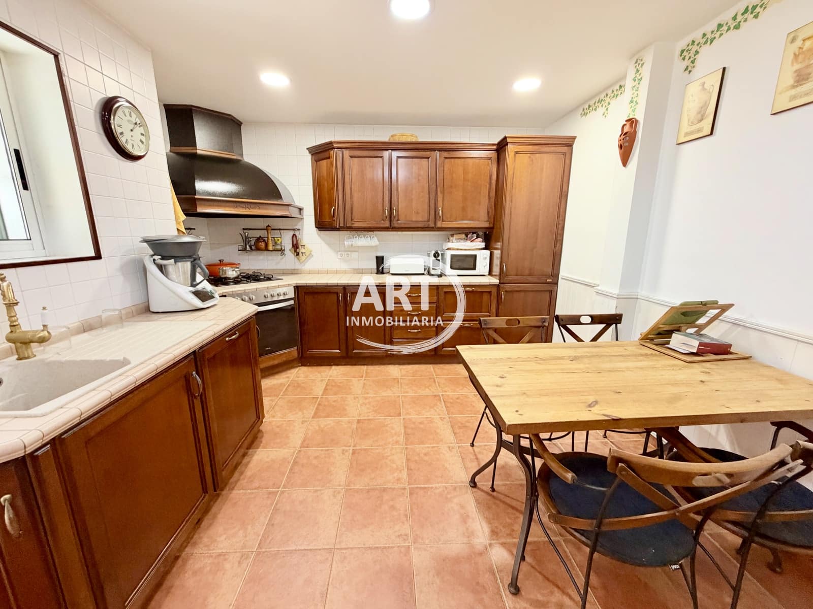 3 Zimmer Villa zu verkaufen in San Antonio de Benageber mit Pool Garage - 690.000 € (Ref: 9986349)
