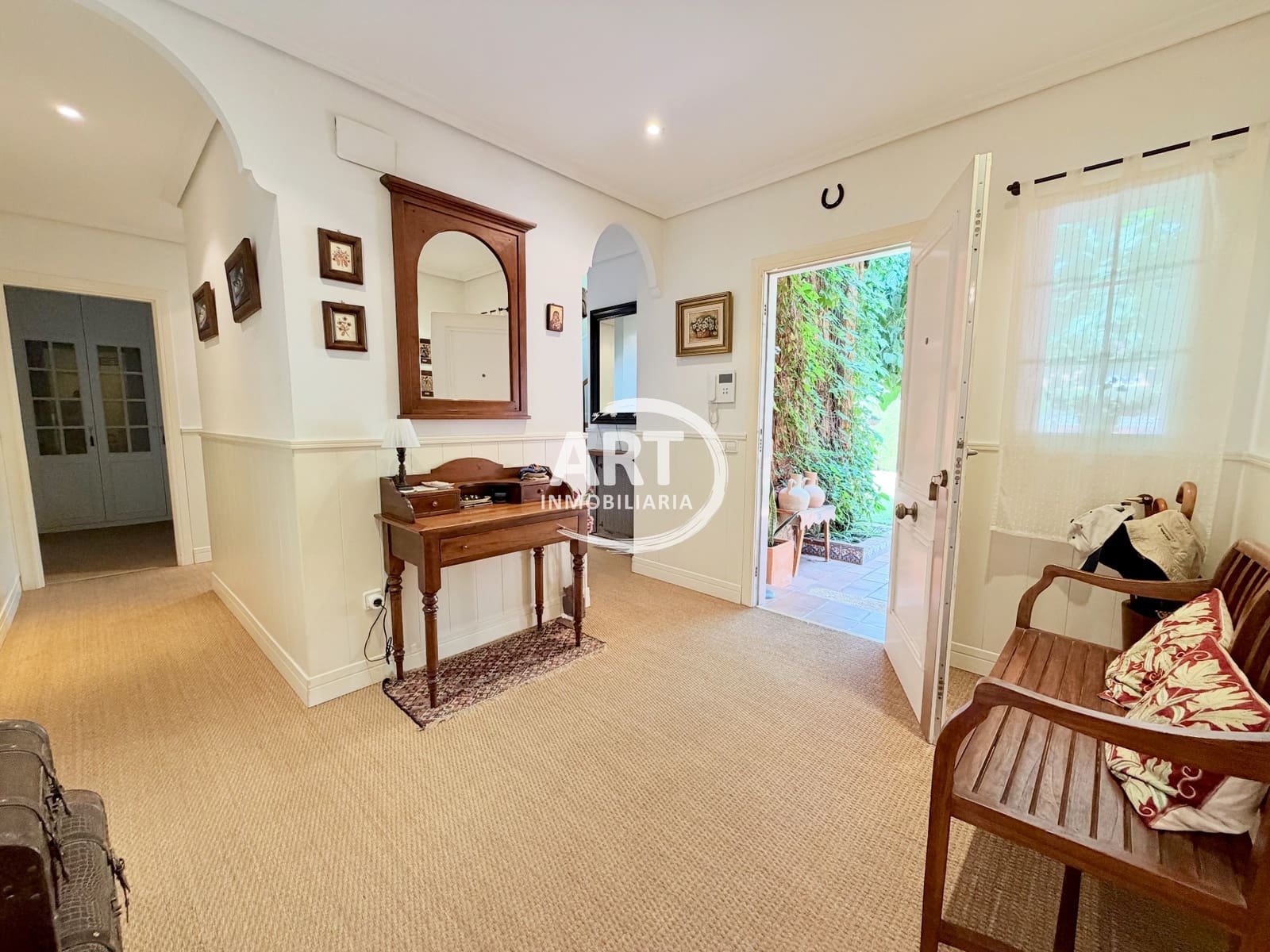 3 Zimmer Villa zu verkaufen in San Antonio de Benageber mit Pool Garage - 690.000 € (Ref: 9986349)