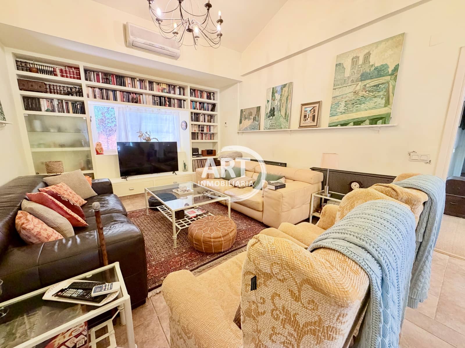 3 Zimmer Villa zu verkaufen in San Antonio de Benageber mit Pool Garage - 690.000 € (Ref: 9986349)
