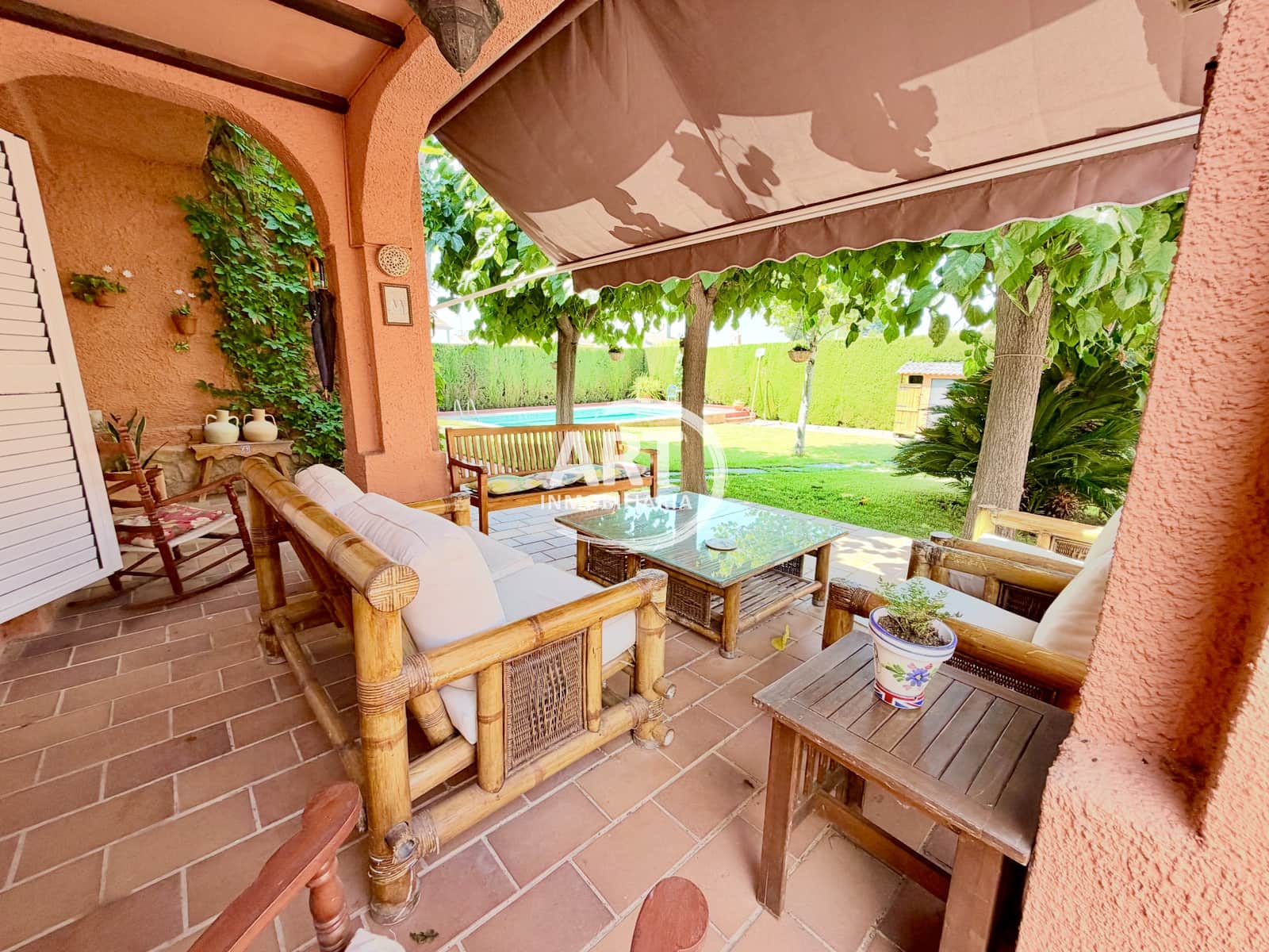 3 Zimmer Villa zu verkaufen in San Antonio de Benageber mit Pool Garage - 690.000 € (Ref: 9986349)