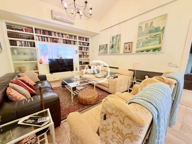 3 Zimmer Villa zu verkaufen in San Antonio de Benagéber mit Pool Garage - 690.000 € (Ref: 9986349)