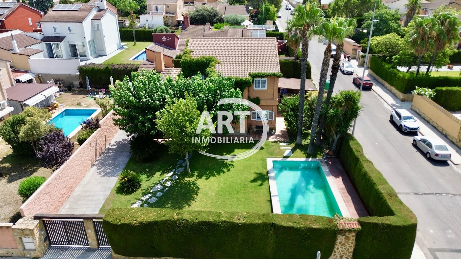 3 Zimmer Villa zu verkaufen in San Antonio de Benageber mit Pool Garage - 690.000 € (Ref: 9986349)
