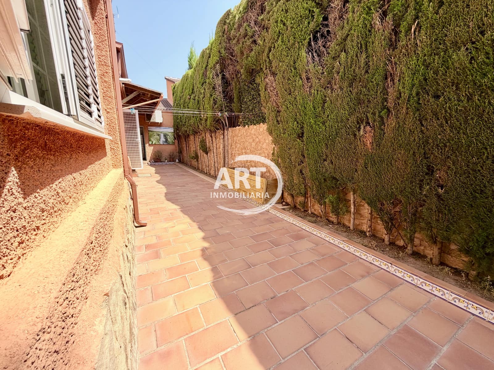 3 Zimmer Villa zu verkaufen in San Antonio de Benageber mit Pool Garage - 690.000 € (Ref: 9986349)