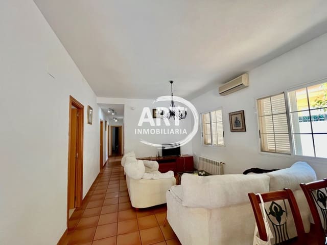 4 bedroom Villa for sale in Bétera with pool garage - € 356,000 (Ref: 9986350)