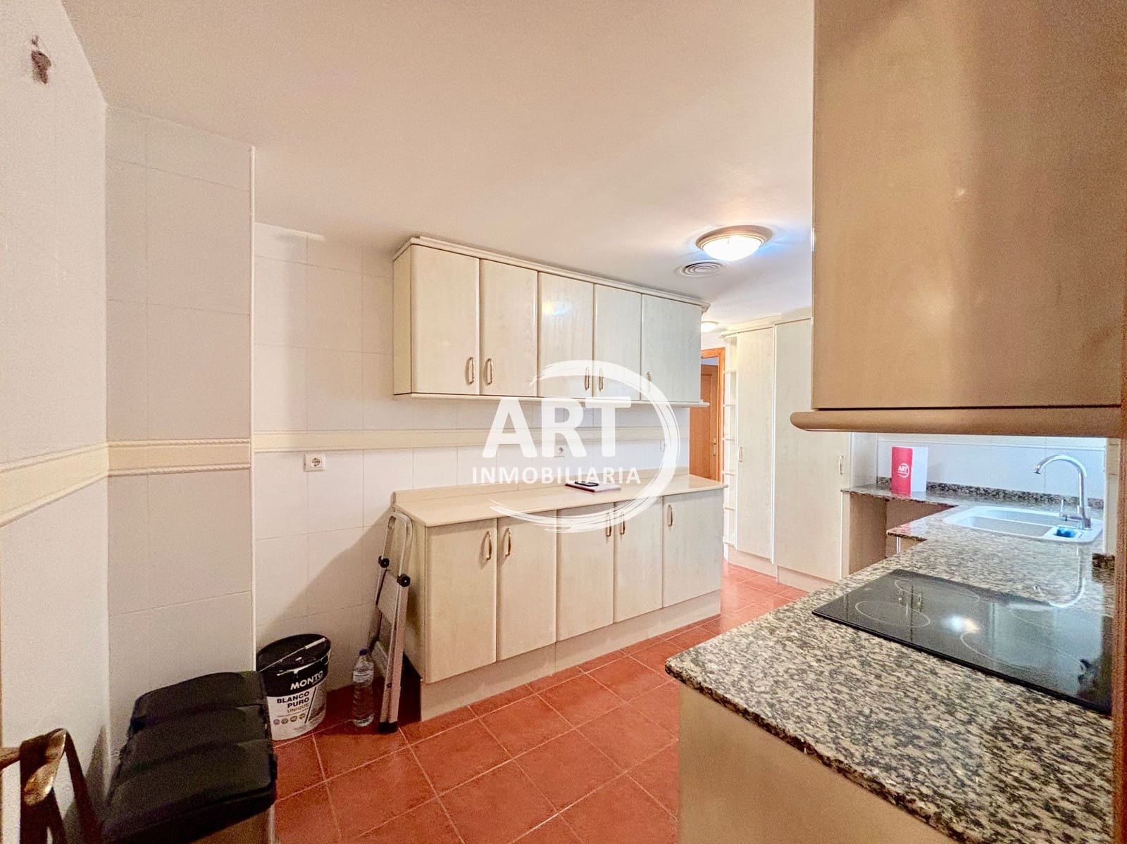 3 slaapkamer Flat te huur in L'Eliana - € 1.960 (Ref: 9998059)